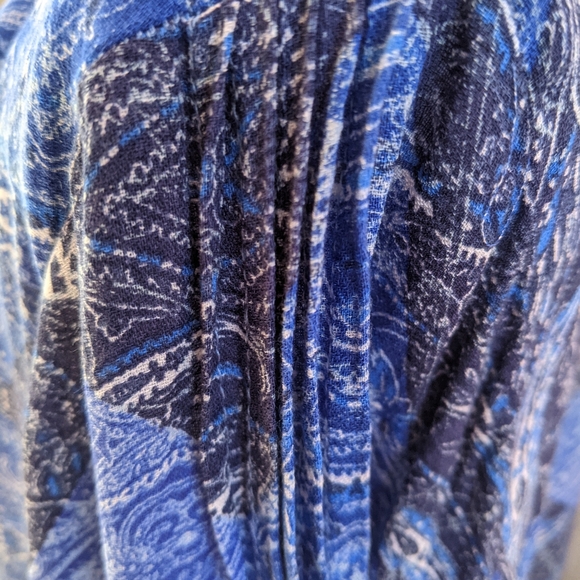 Lucky Brand top, size large in excellent condition - Picture 9 of 14